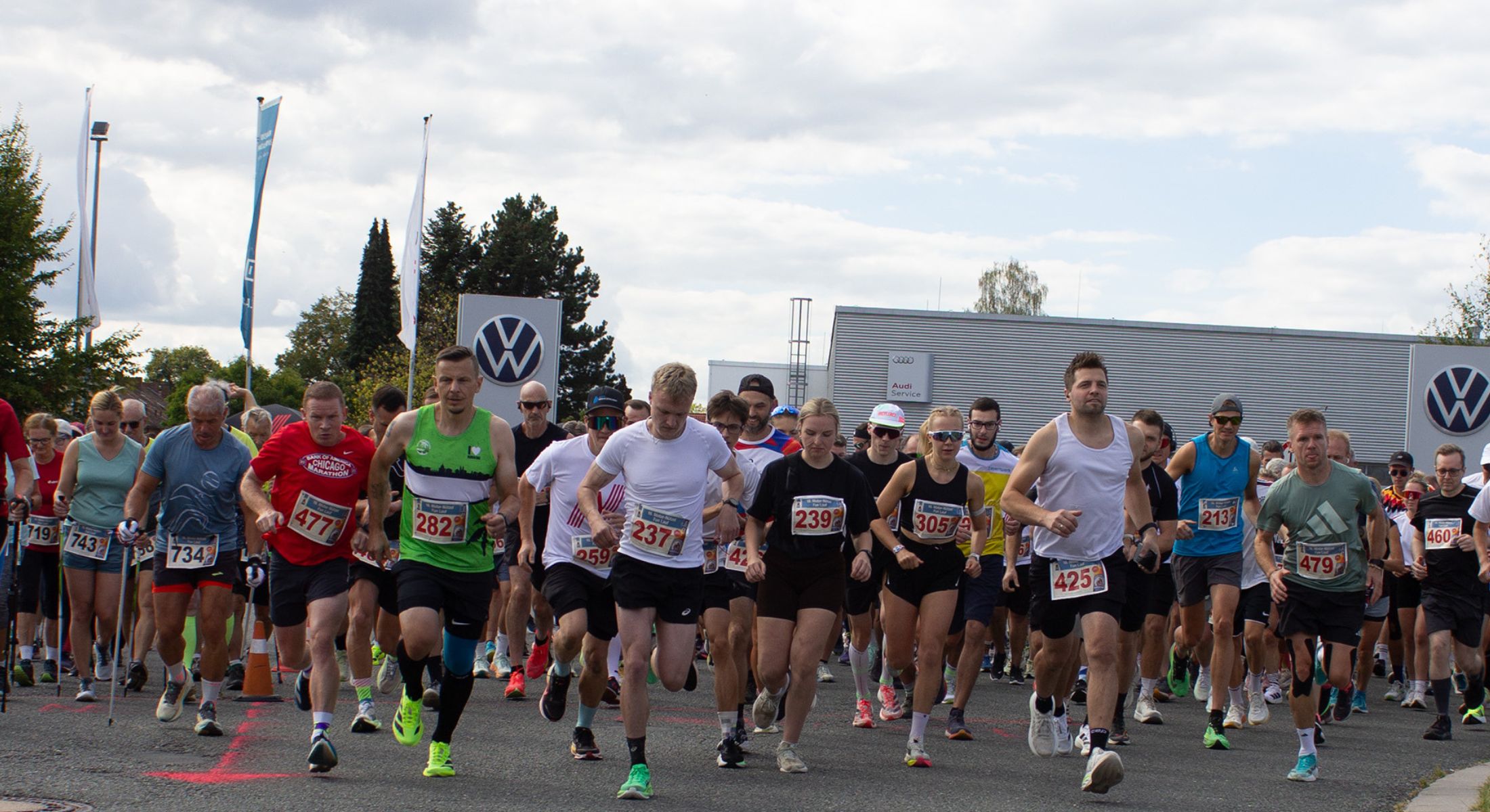 16. Motor-Nützel Fun Lauf Start der Läufer