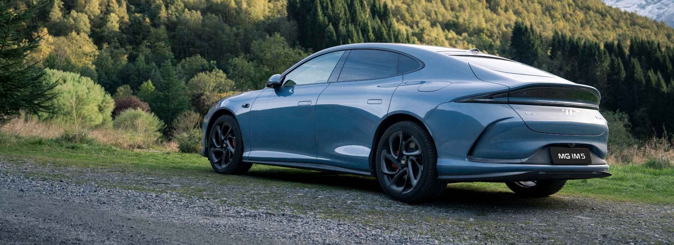 MG IM5 premium in hellblau